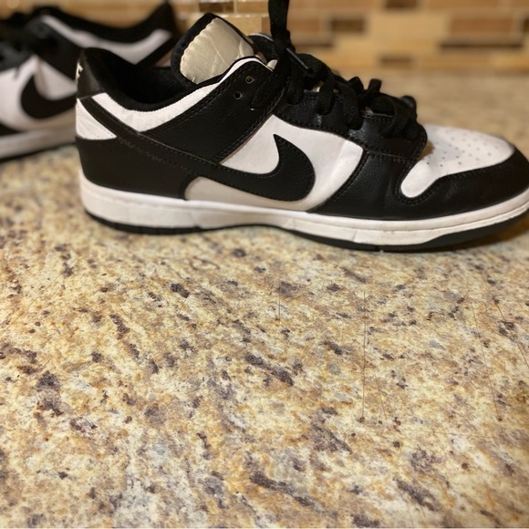 Panda dunks - Picture 3 of 3